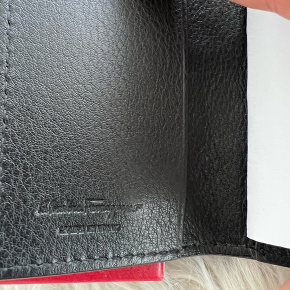 New w/o tag Authentic Salvatore Ferragamo Key Case - Picture 11 of 11